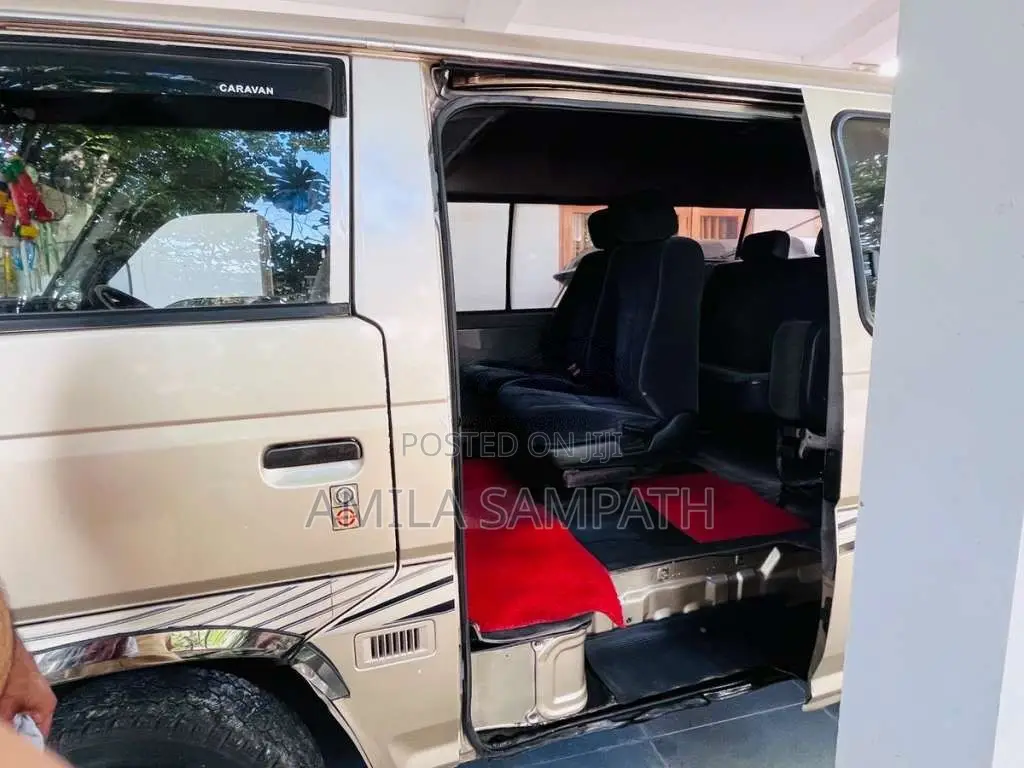 Nissan Caravan 1994 Van (Used)