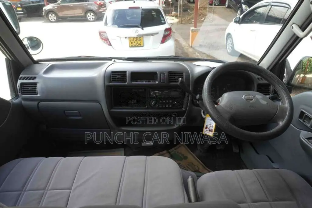 Nissan Vanette 2010 Van (Used)