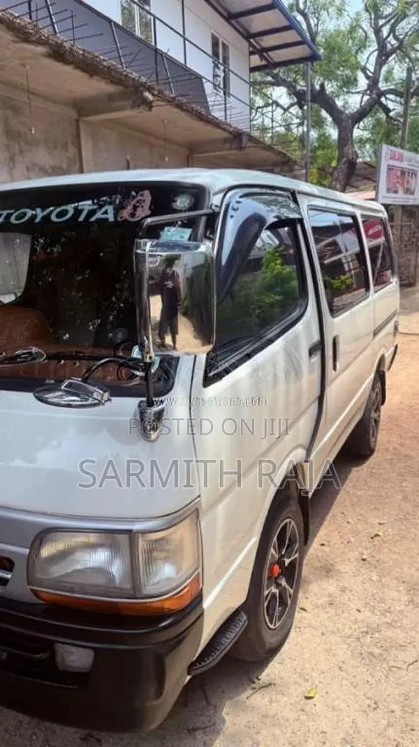 Toyota HIACE 1999 Van (Used)