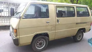 Mitsubishi Delica L300 1981 Van (Used)