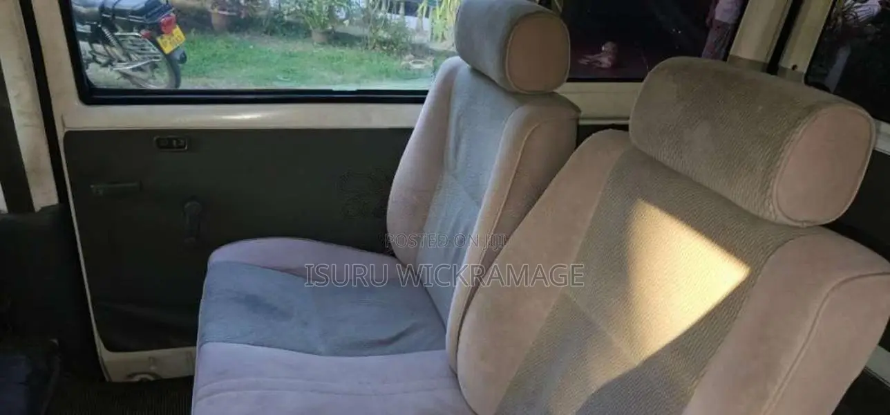 Mitsubishi MiniCab 2006 Van (Used)