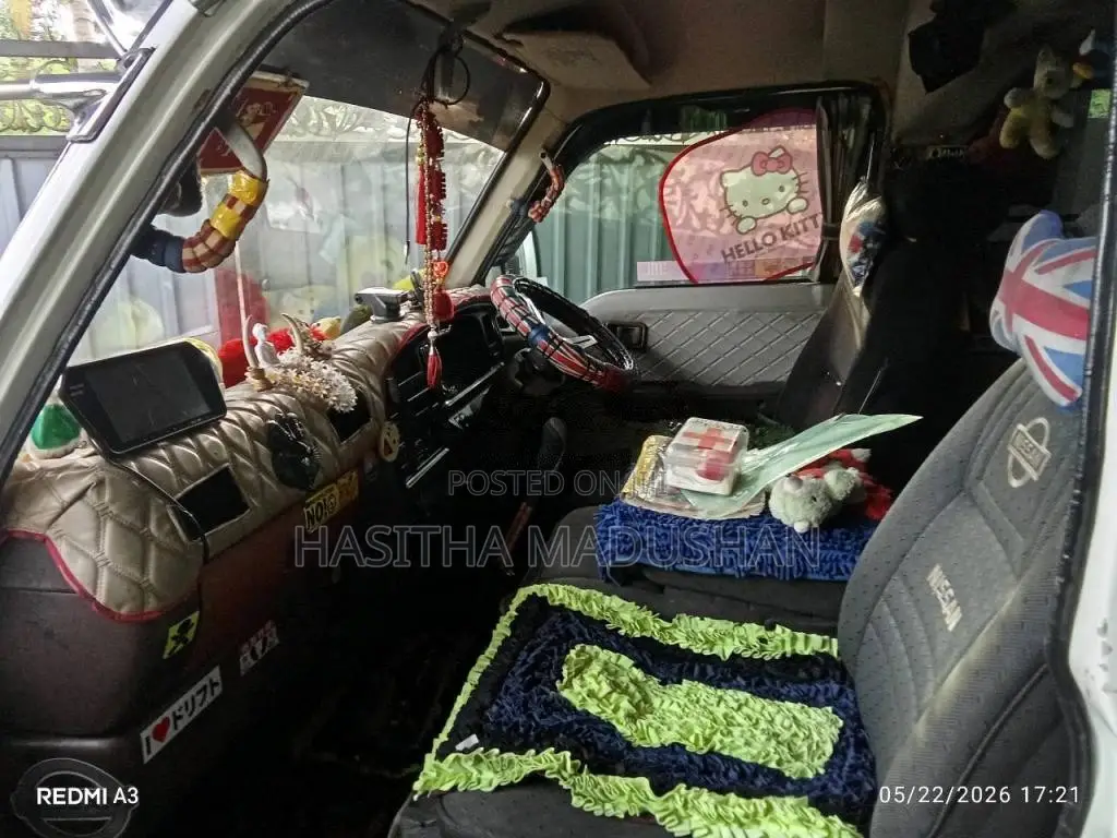 Nissan E27 1990 Van (Used)