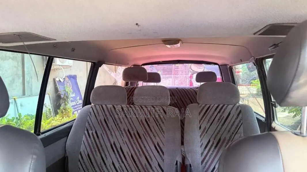 Toyota HIACE 1999 Van (Used)