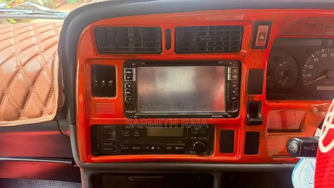 Toyota HIACE 1999 Van (Used)