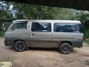 Nissan Caravan 1999 Van (Used)