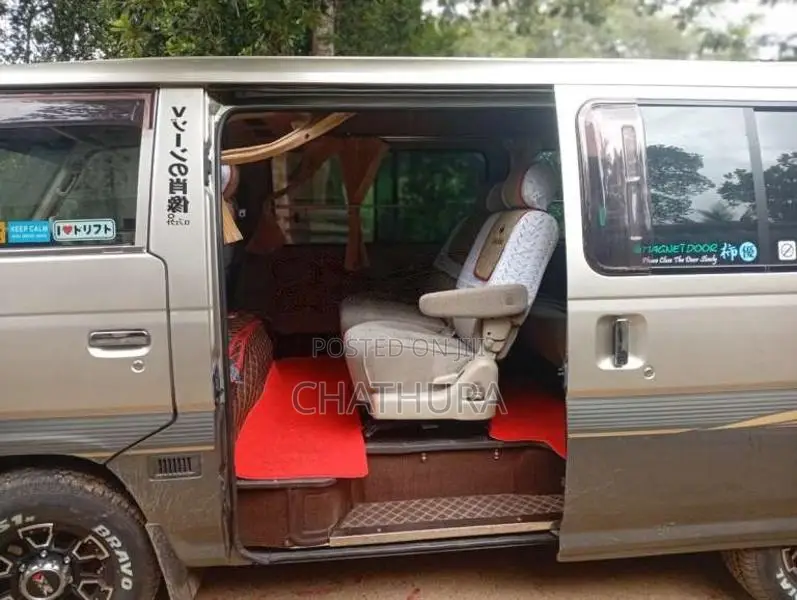 Nissan Caravan 1999 Van (Used)