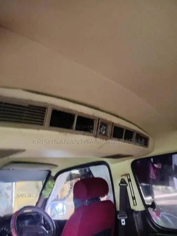 Toyota Vanguard 1990 Van (Used)