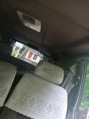 Toyota Dolphin 1994 Van (Used)