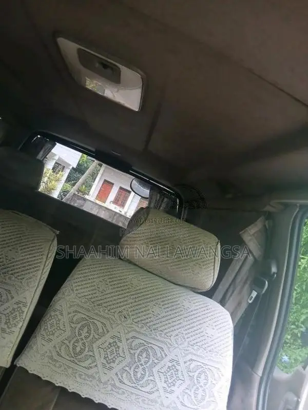 Toyota Dolphin 1994 Van (Used)