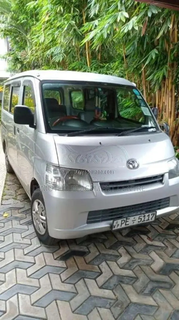 Toyota TownAce 402M 2008 Van (Used)