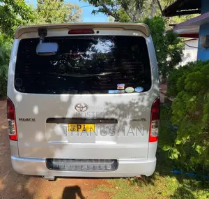Toyota HIACE 2014 Van (Used)