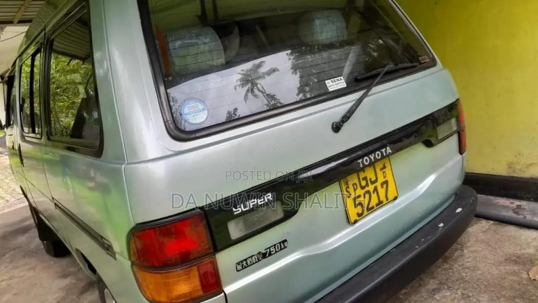 Toyota TownAce 1996 Van (Used)