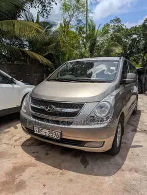 Hyundai H1 2012 Van (Used)