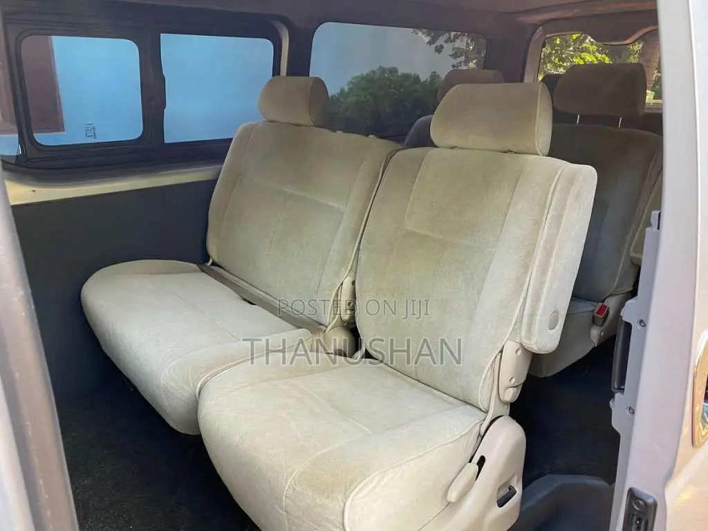 Toyota HIACE 2014 Van (Used)
