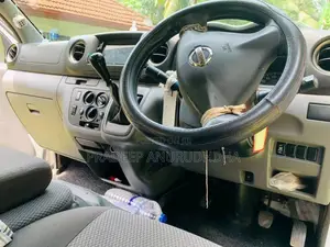 Nissan Nv 350 2017 Van (Used)