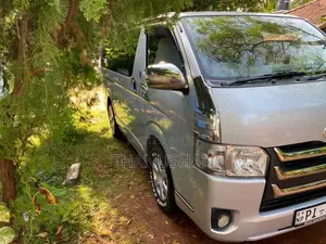 Toyota HIACE 2014 Van (Used)