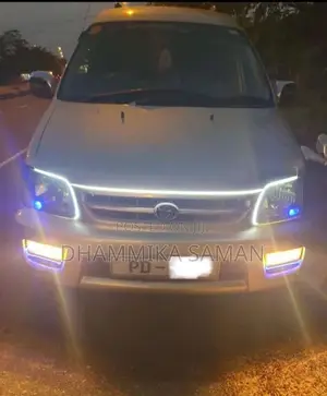 Toyota Noah 2001 Van (Used)