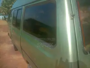 Nissan Vanette 1984 Van (Used)