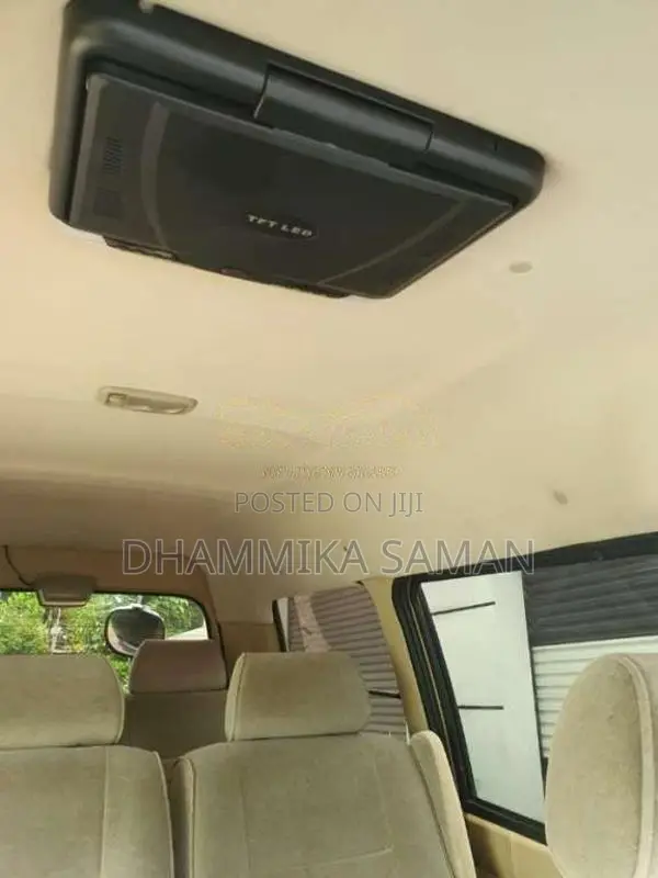 Toyota Noah 2001 Van (Used)