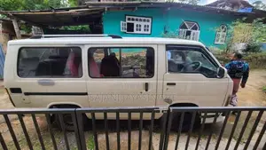 Toyota HIACE 1989 Van (Used)