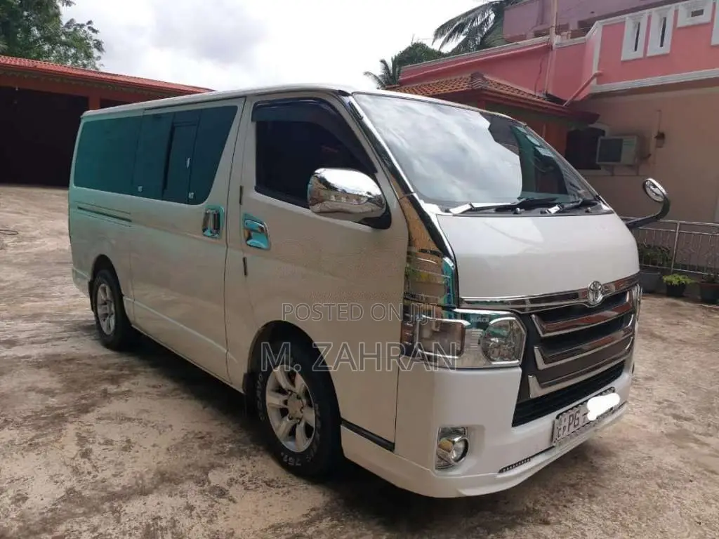 Toyota KDH 201 2012 Van (Used)