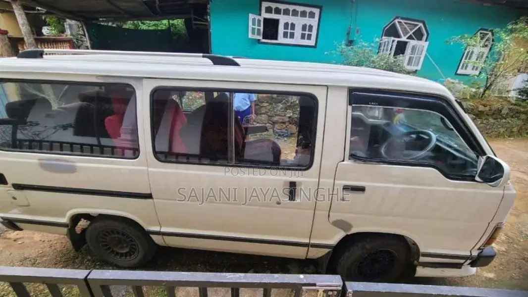 Toyota HIACE 1989 Van (Used)