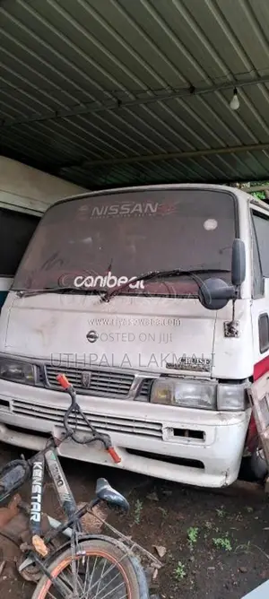 Nissan Vrg 23 1982 Van (Used)