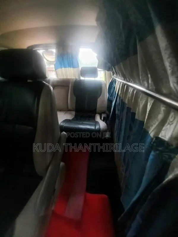 Nissan Caravan E24 2005 Van (Used)