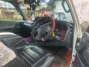 Toyota Dolphin 1990 Van (Used)
