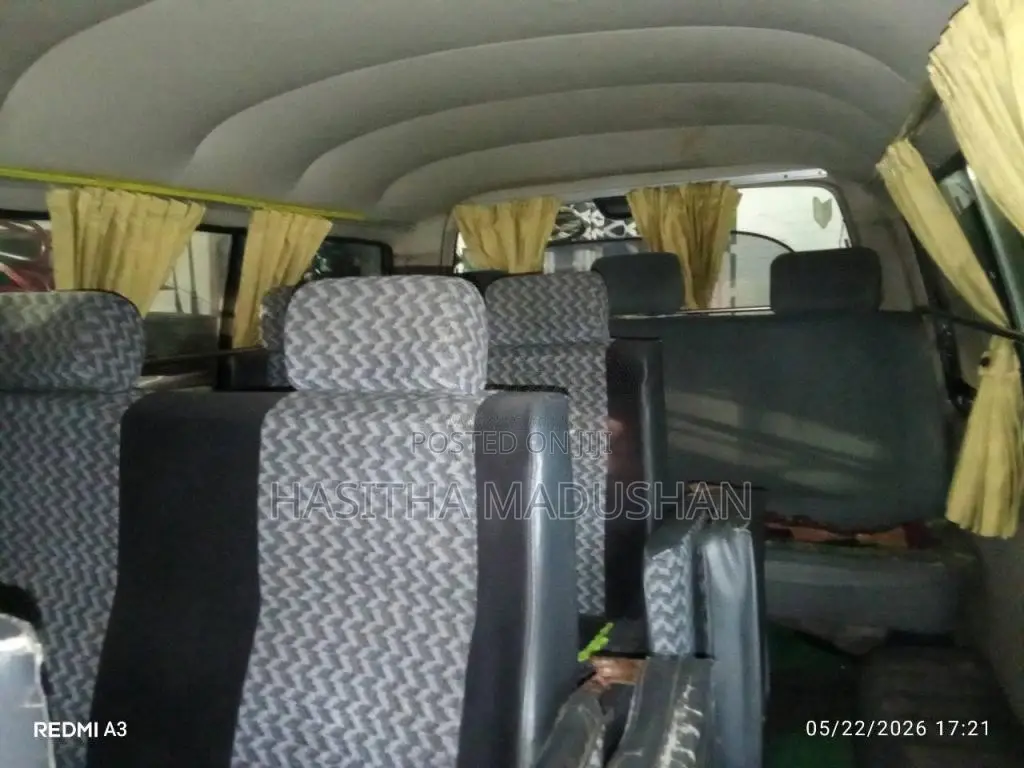 Nissan Caravan 1990 Van (Used)