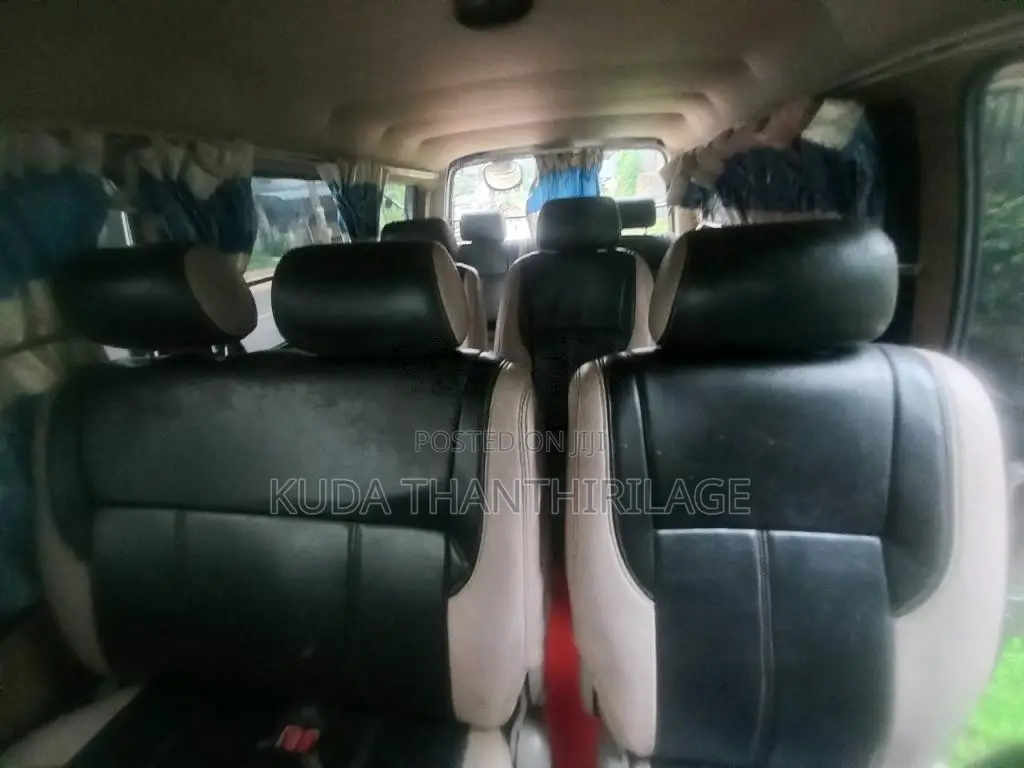 Nissan Caravan E24 2005 Van (Used)