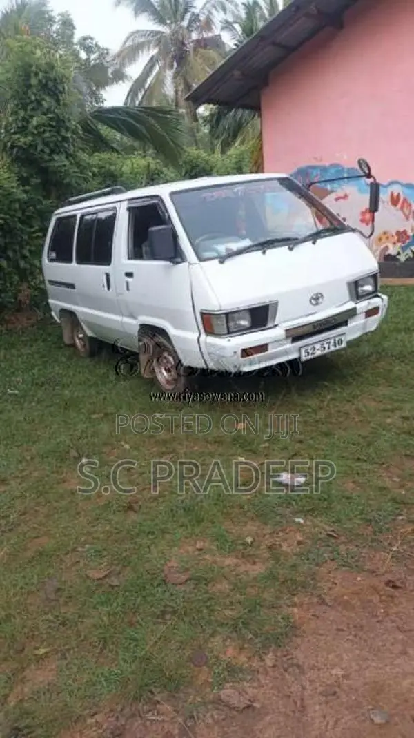 Toyota TownAce 1987 Van (Used)