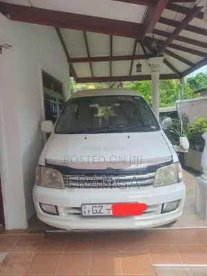Toyota Noah 1997 Van (Used)