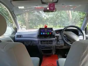Toyota Noah 1999 Van (Used)