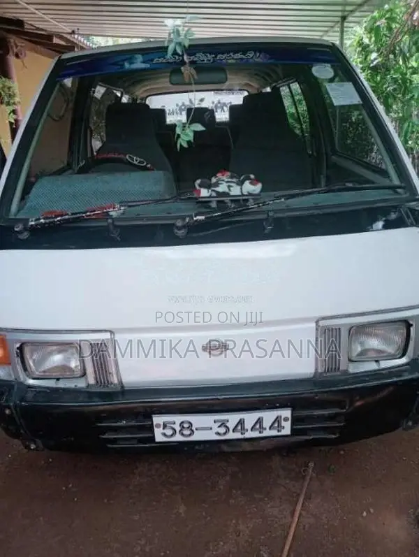 Nissan Vanette 1992 Van (Used)