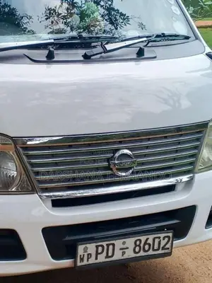 Nissan E25 2007 Van (Used)