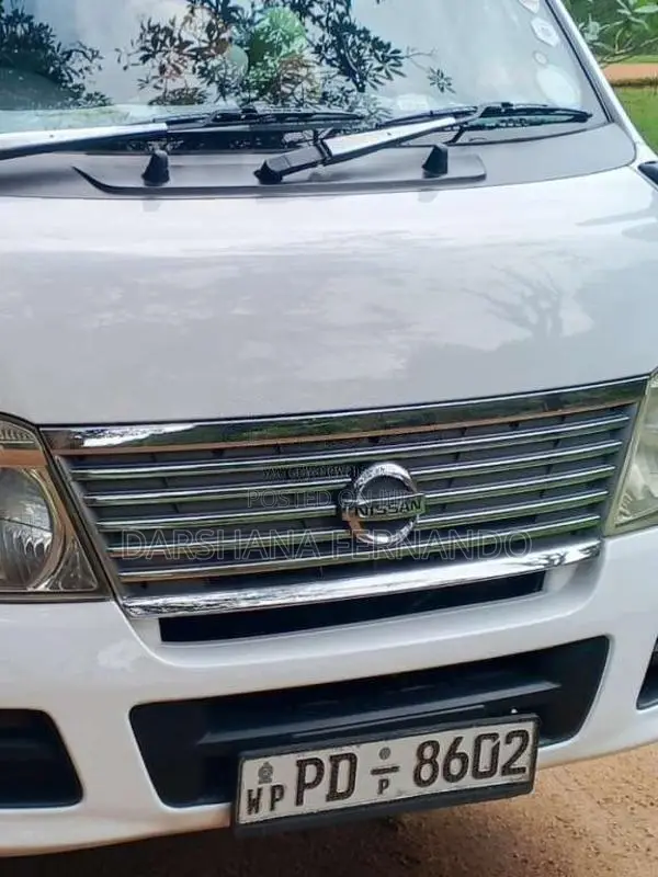Nissan E25 2007 Van (Used)