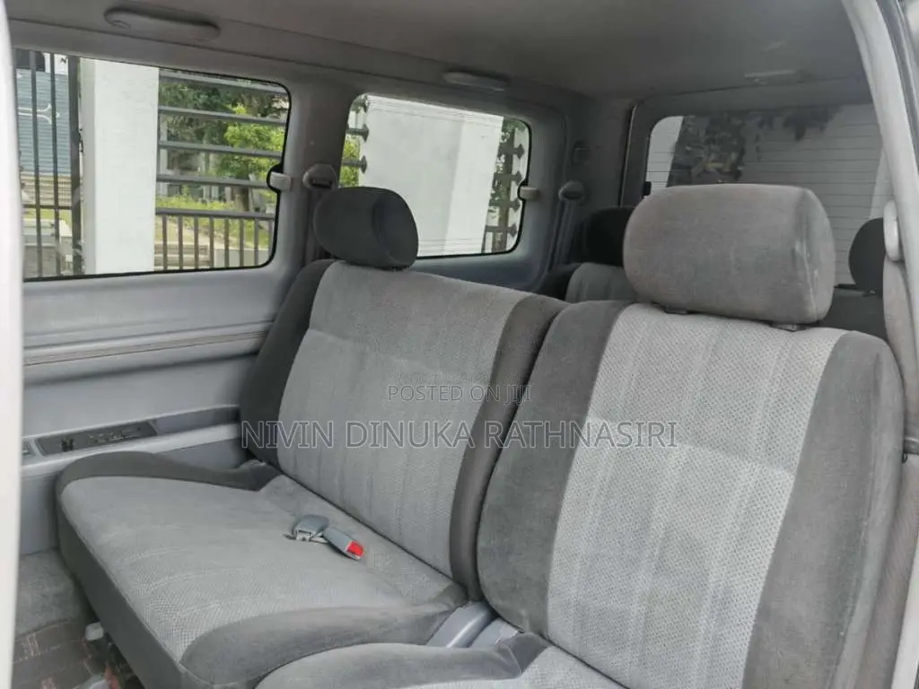 Toyota Noah 2006 Van (Used)
