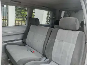 Toyota Noah 2006 Van (Used)