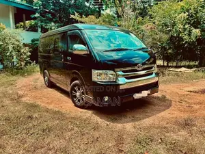 Toyota KDH 2008 Van (Used)