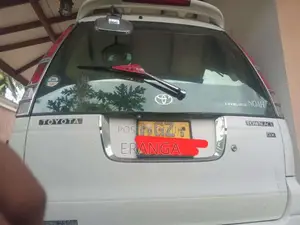 Toyota Noah 1997 Van (Used)