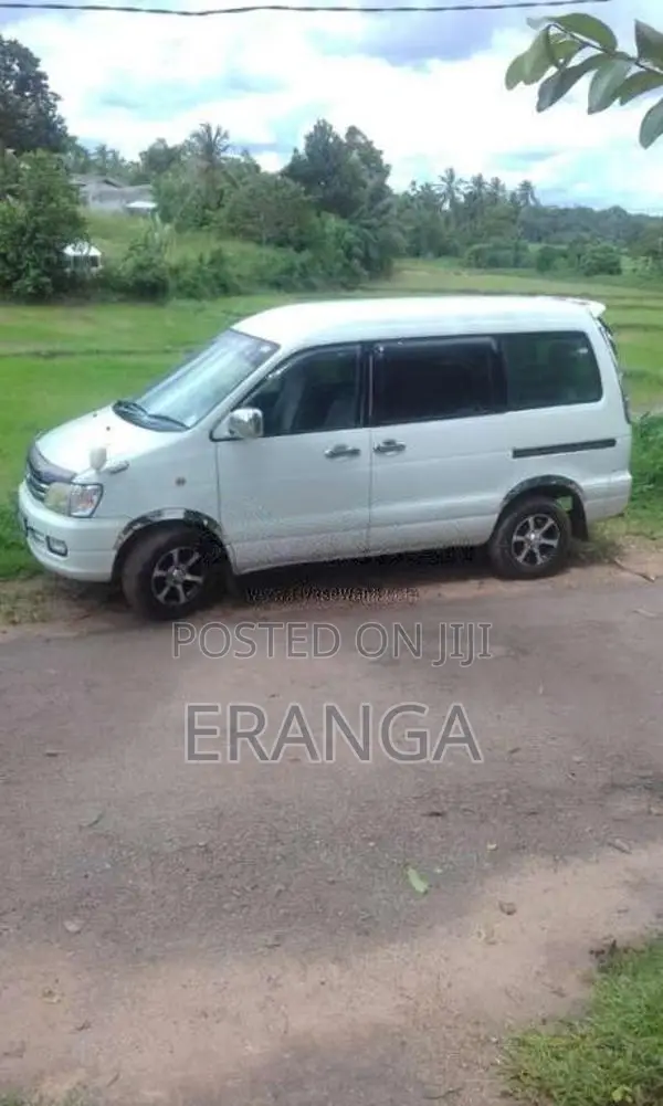 Toyota Noah 1997 Van (Used)