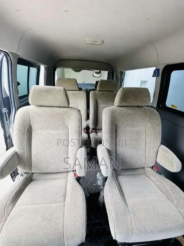 Toyota KDH 2008 Van (Used)