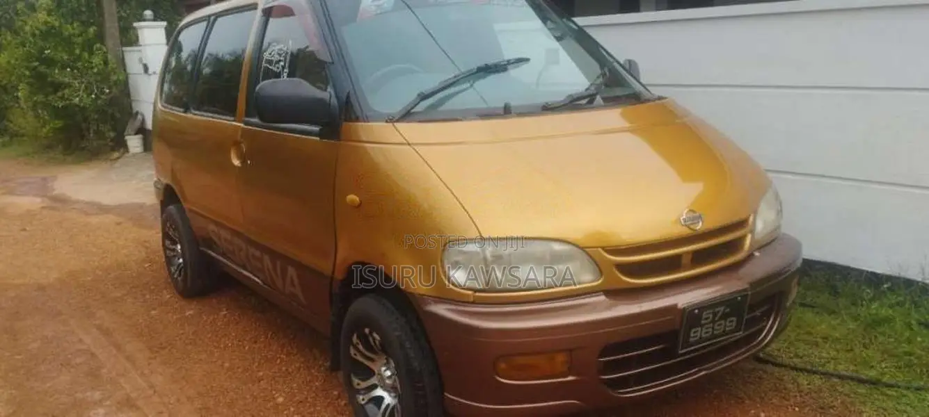 Nissan Serena 1992 Van (Used)