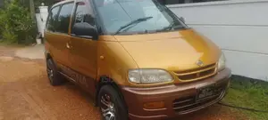 Nissan Serena 1992 Van (Used)