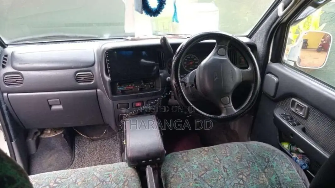 Daihatsu Hijet 2001 Van (Used)