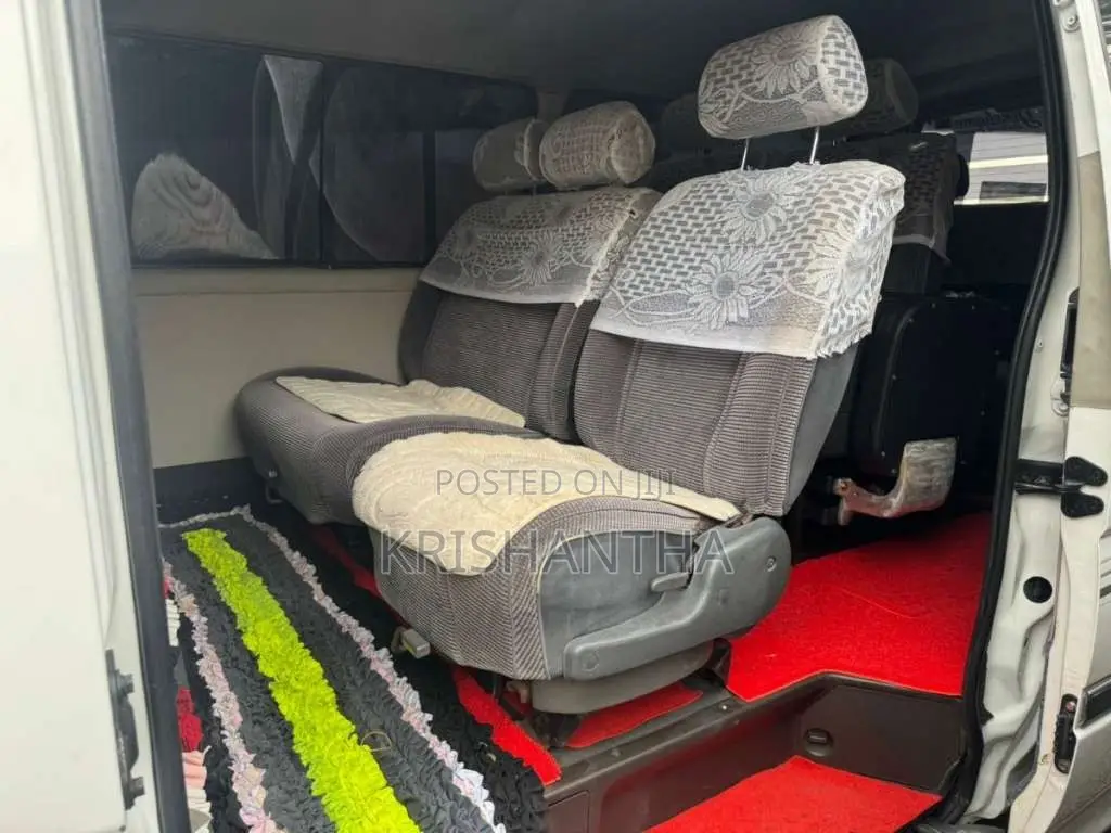 Toyota Dolphin 1996 Van (Used)