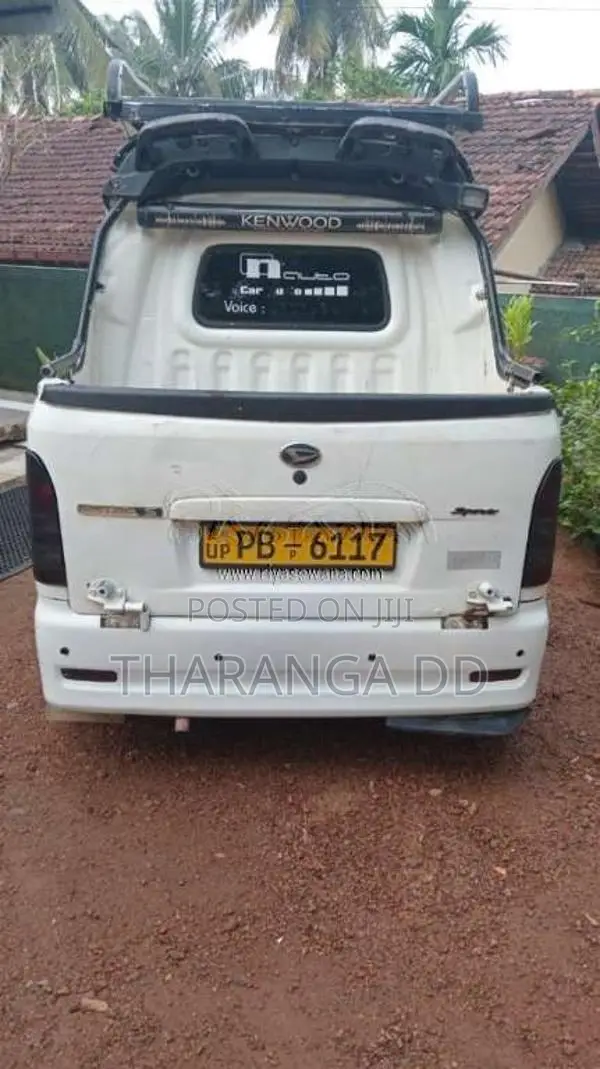 Daihatsu Hijet 2001 Van (Used)