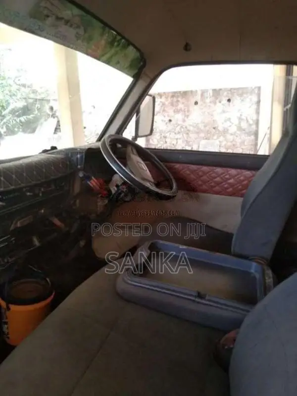Toyota LH20 1979 Van Unregistered (Recondition)