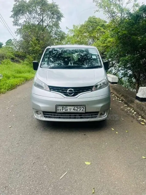 Nissan NV200 2013 Van (Used)